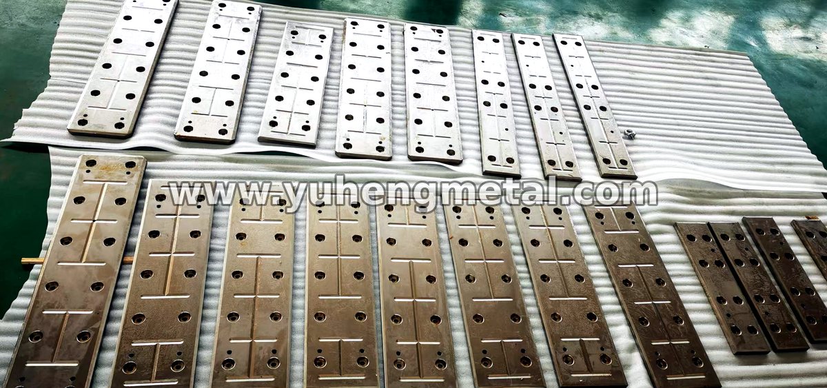 Batch of wear-resistant composite plates with counterbored holes and keyways